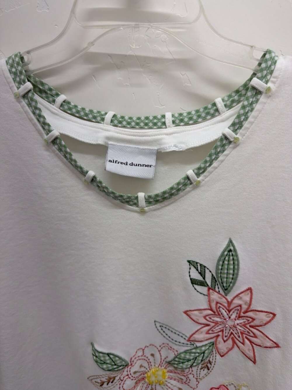 Alfred Dunner White Floral Embroidered Top – Short Sleeve, XL - Picture 6 of 6